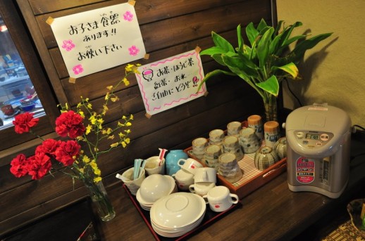 お子様用食器はご自由にどうぞ